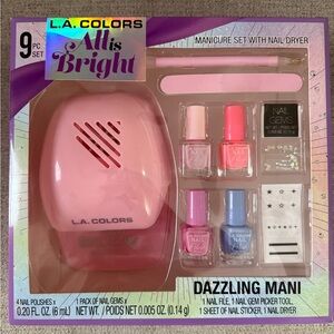 L.A. Colors All is Bright Manicure Set